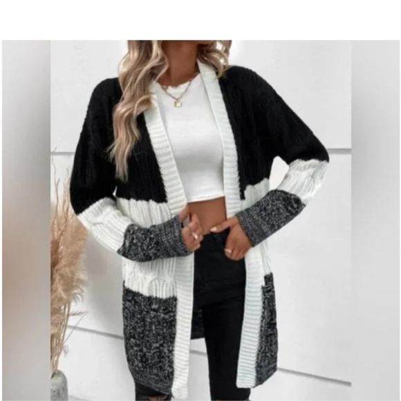 BEAUTIFUL Black and White Colorblock Knee Length Cardigan - Picture 5 of 6